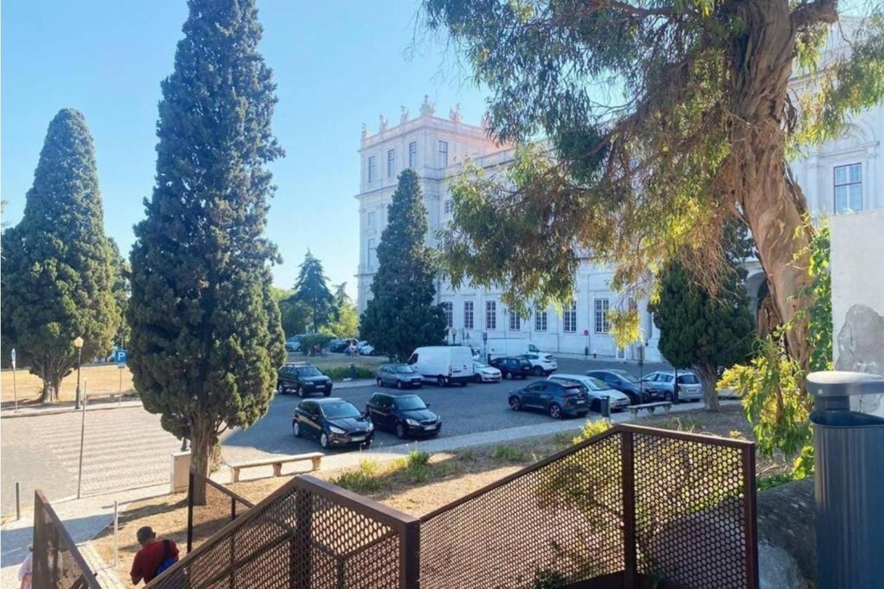 Almirante24 - Apartment With Garden - Ajuda Palace & Royal Treasure Museum Lisboa Ngoại thất bức ảnh